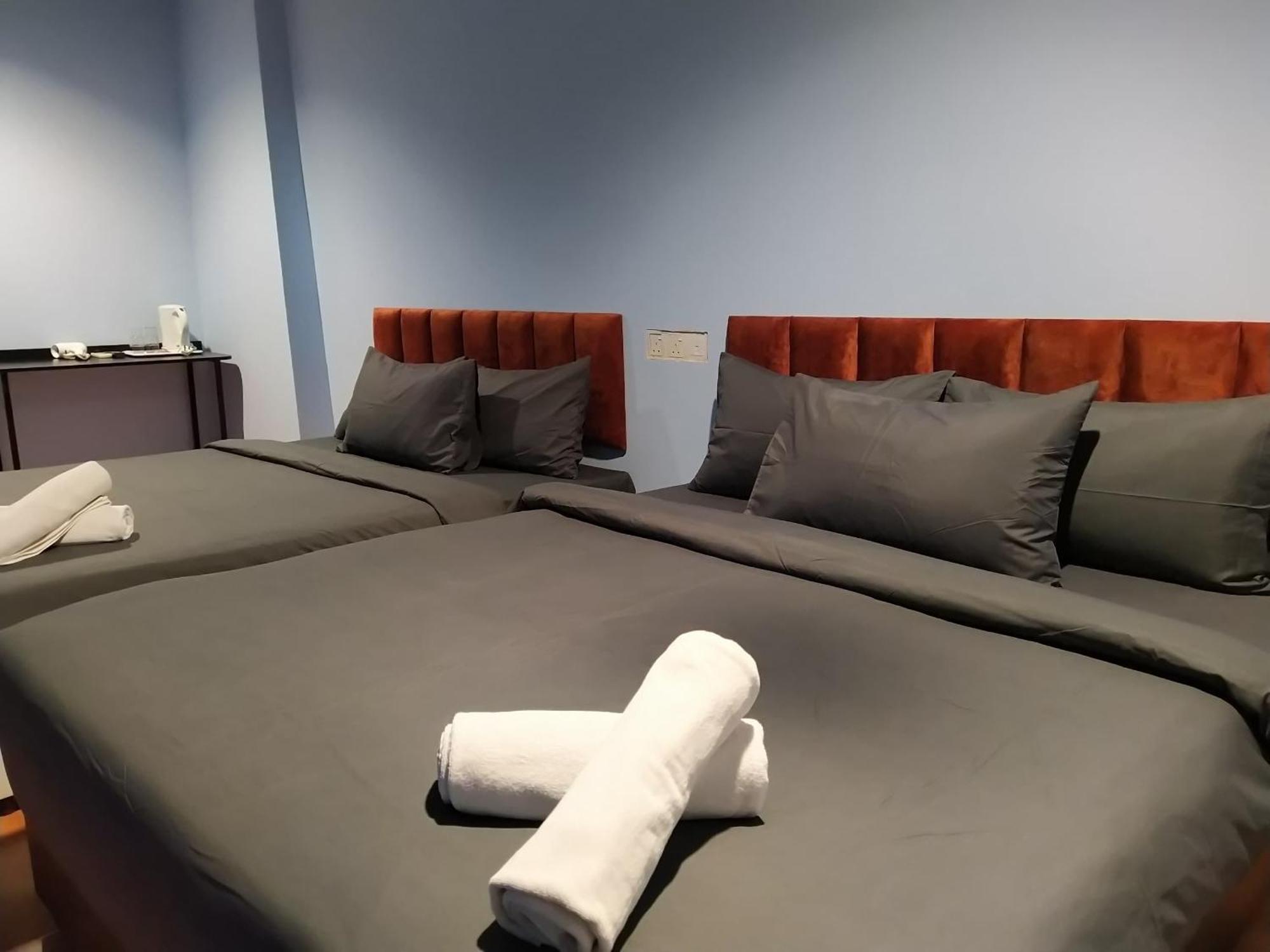 Jonkerjewel Inn Малакка Экстерьер фото